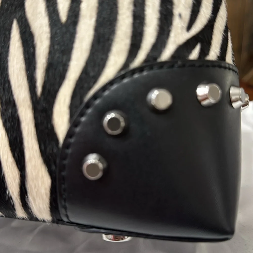 MICHAEL KORS Mercer Gallery Satchel Bucket